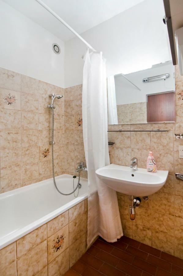 Top Location Vienna Marchetti Viena Exterior foto